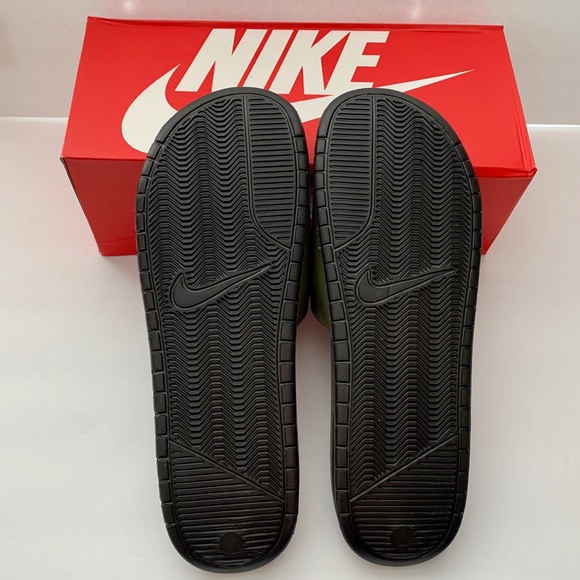 🎁Nike Sale🎁 Men’s Benassi JDI Slide Sandals - Picture 3 of 8